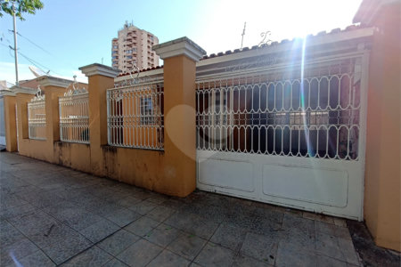 Casa à venda com 3 quartos, sendo 2 suítes,  no Centro, Itapetininga, SP