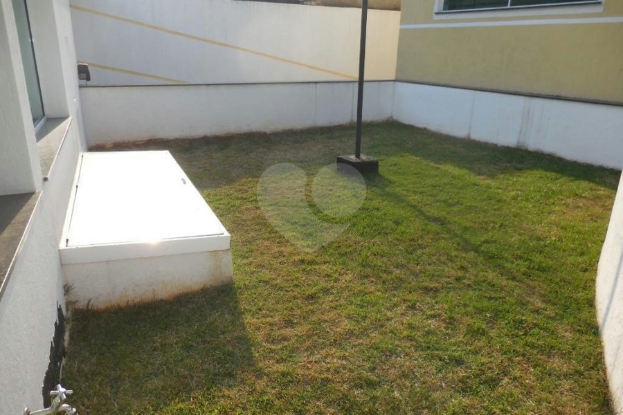 Casa Térrea à venda com 3 suítes em Horto, São Paulo, SP
