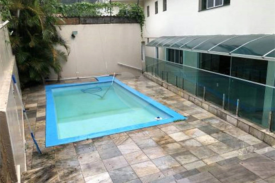 Sobrado à venda com 3 suítes em Tremembé, São Paulo, SP