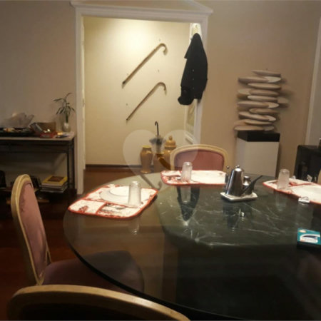 Apartamento à venda com 3 quartos, sendo 1 suíte, em Real Parque, São Paulo, SP