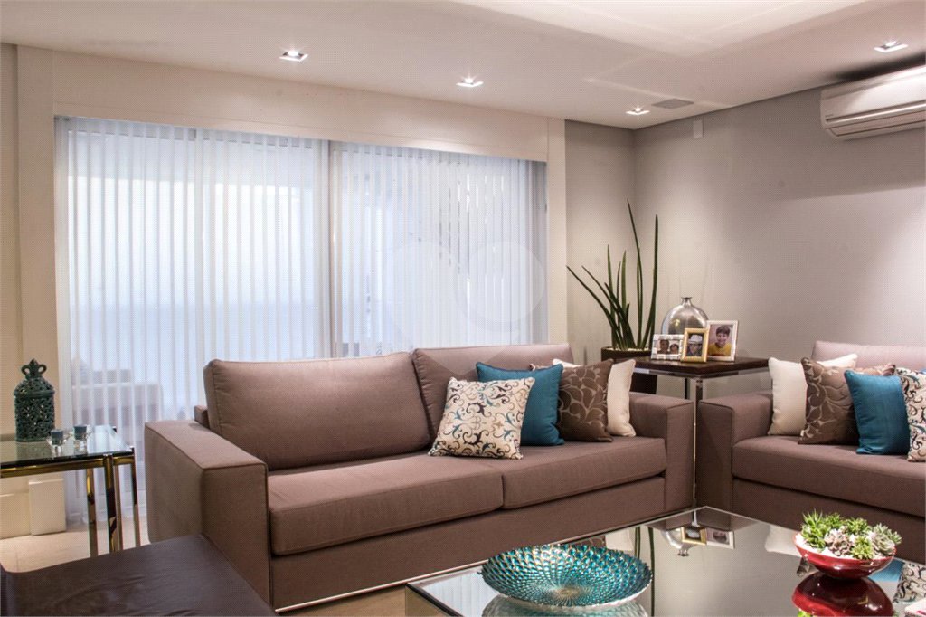 Apartamento à venda com 4 quartos, sendo 3 suítes, em Alto da Boa Vista, São Paulo, SP