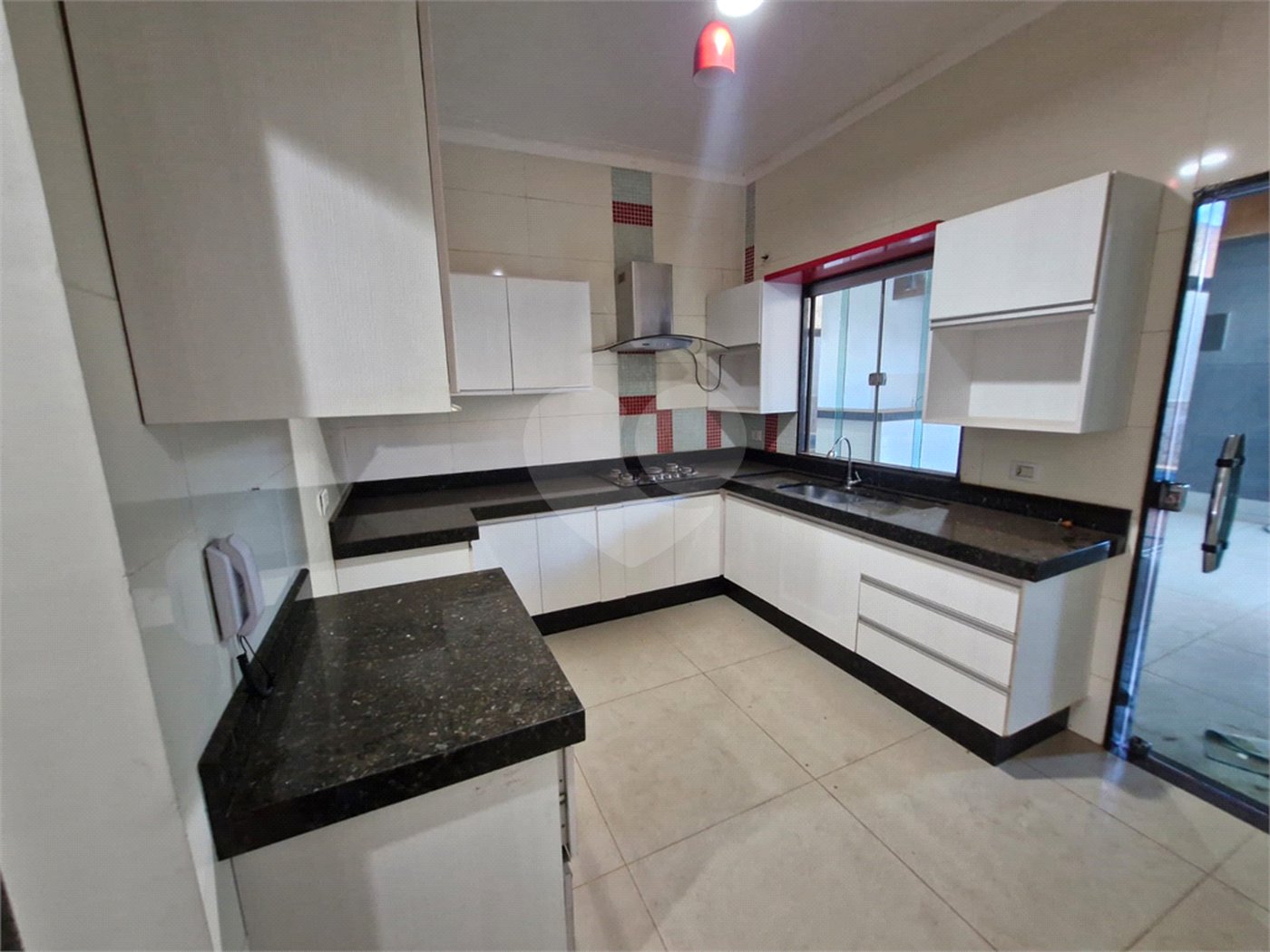 Casa à venda com 3 quartos, sendo 1 suíte, em Nova Tres Lagoas, Três Lagoas, MS