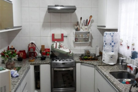 Casa à venda com 3 quartos, sendo 1 suíte, em Vila Suissa, Mogi das Cruzes, SP