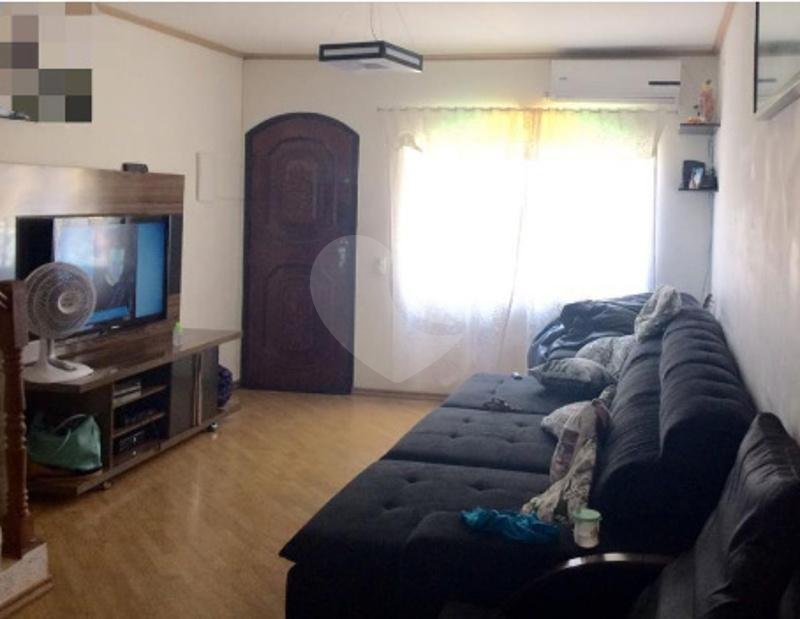Sobrado à venda com 2 quartos em Tremembé, São Paulo, SP
