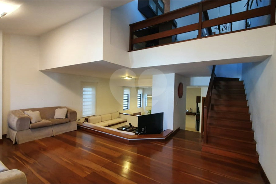 Sobrado à venda com 3 quartos, sendo 1 suíte, em Horto Florestal, São Paulo, SP