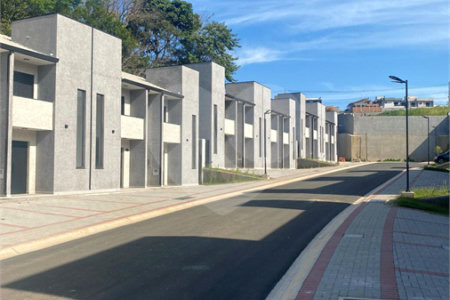 Casa à venda com 2 suítes no condomínio Vila Ilha de Creta, Valinhos - SP