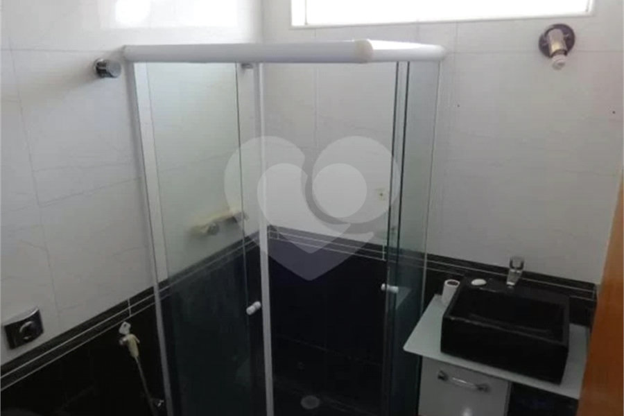 Casa à venda com 4 quartos, sendo 2 suítes, em Horto, São Paulo, SP