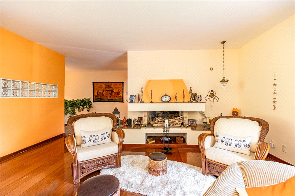 Casa de Vila à venda com 3 quartos, sendo 1 suíte, em Alto da Boa Vista, São Paulo, SP