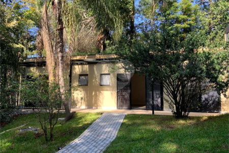 Casa à venda ou para alugar com 3 suítes em Tanque, Atibaia, SP