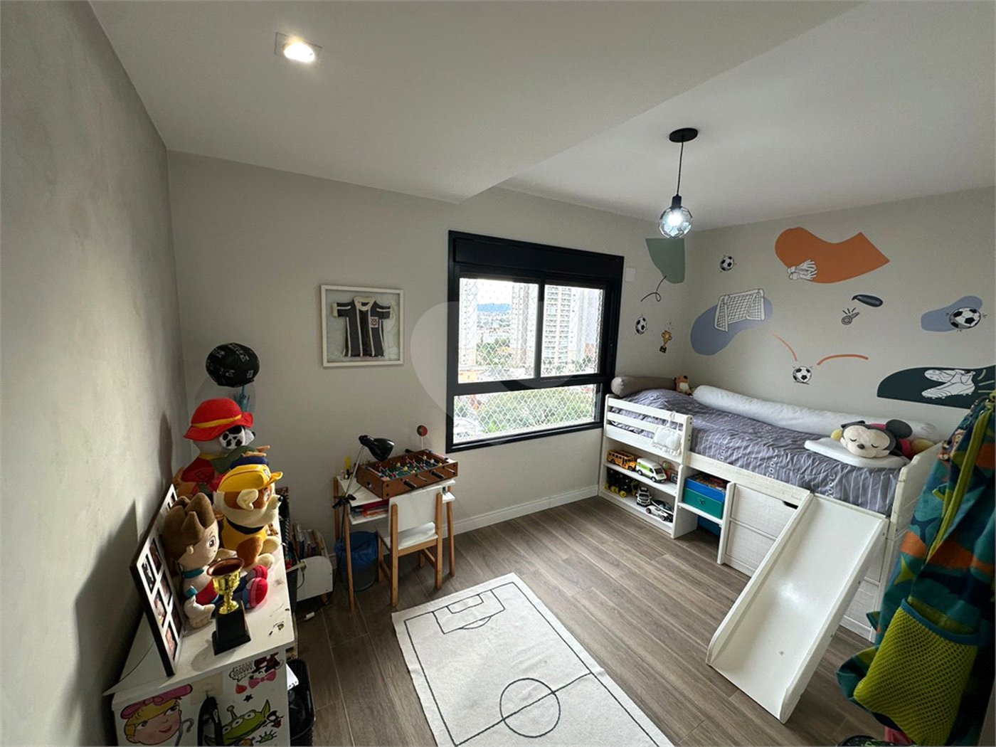 Apartamento à venda com 3 suítes em Vila Romana, São Paulo, SP