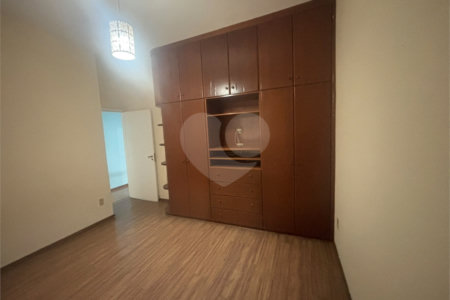 Casa à venda com 3 quartos, sendo 1 suíte, em Vila Boaventura, Jundiaí, SP