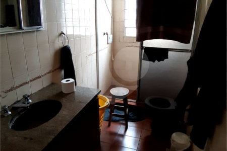 Sobrado à venda com 5 quartos em Vila Nivi, São Paulo, SP