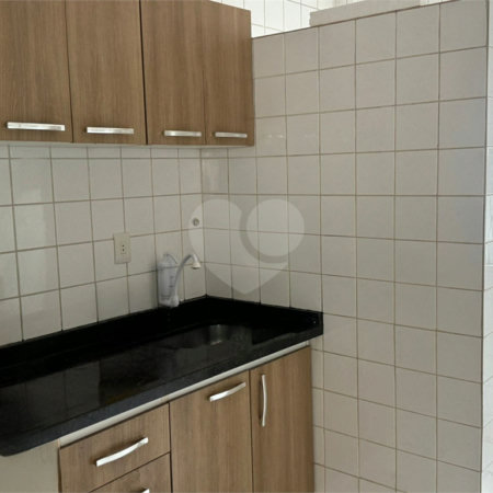 Casa à venda com 3 quartos, sendo 1 suíte, no condomínio Residencial Vera Lucia, Sorocaba - SP
