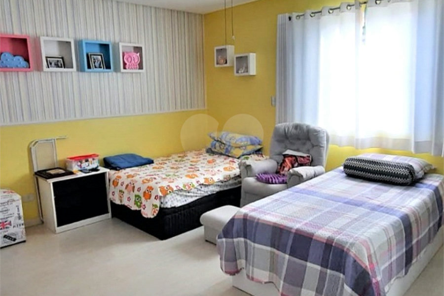 Casa à venda com 5 quartos, sendo 4 suítes, em Santana, São Paulo, SP