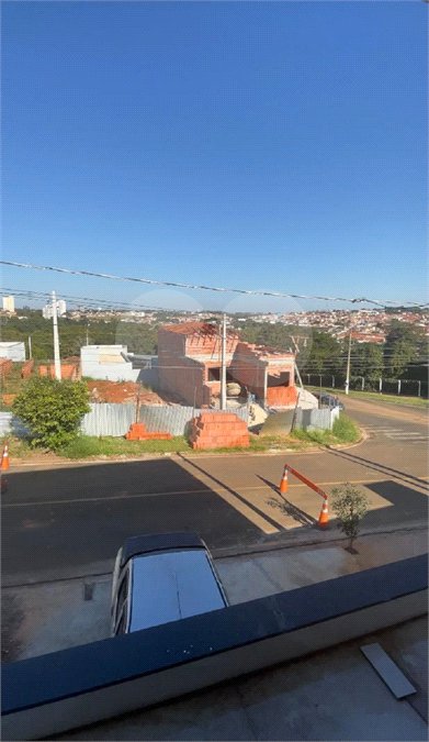 Casa à venda com 3 quartos, sendo 1 suíte,  no condomínio Residencial Marina, Itapetininga - SP