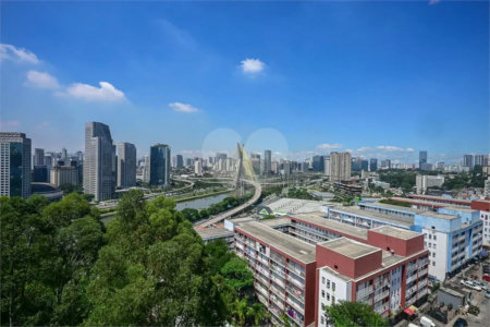 Apartamento à venda com 1 suíte em Real Parque, São Paulo, SP