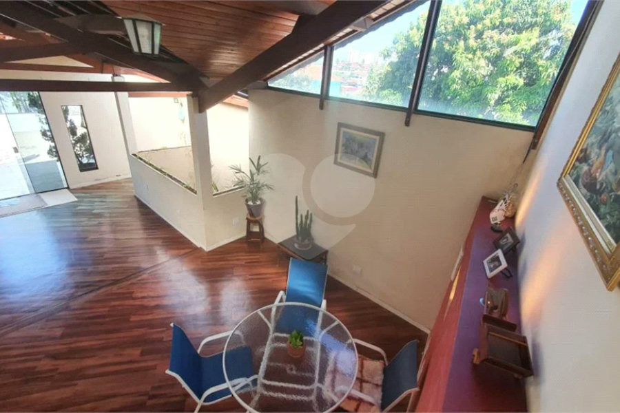 Sobrado à venda com 4 quartos, sendo 1 suíte, em Tremembé, São Paulo, SP