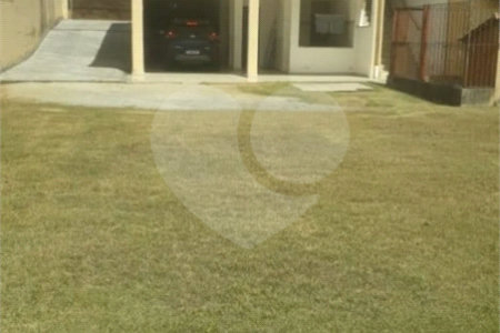 Casa à venda com 3 quartos, sendo 1 suíte,  em Vila Oliveira, Mogi das Cruzes, SP