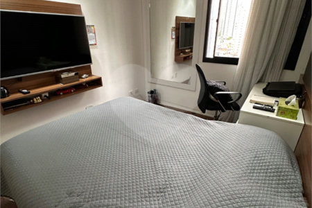 Apartamento à venda com 3 quartos, sendo 1 suíte, em Vila Regente Feijó, São Paulo, SP