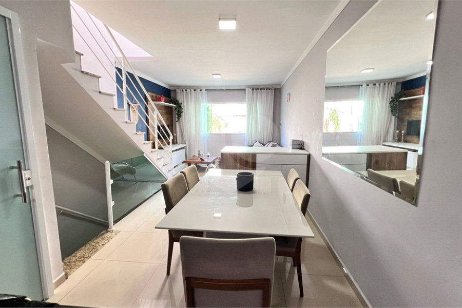 Casa à venda com 2 suítes no condomínio Cachoeira do Arari, São Paulo - SP