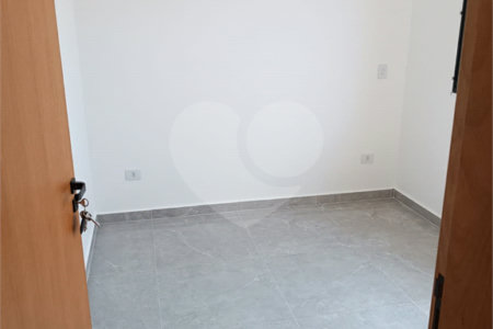 Casa à venda com 3 quartos, sendo 1 suíte, no condomínio Residencial Jardins da Catalunha, Atibaia - SP