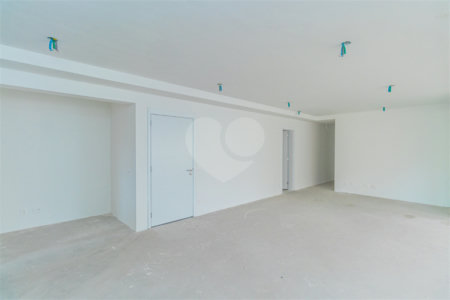Apartamento à venda com 3 suítes em Brooklin, São Paulo, SP