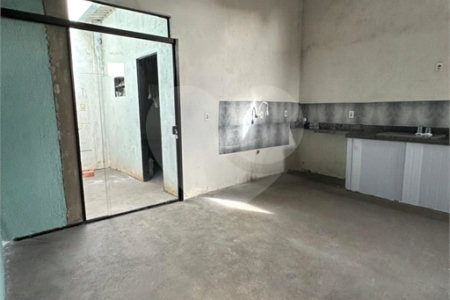 Casa à venda com 4 quartos, sendo 1 suíte, em Residencial Ponta Porã II, Ponta Porã, MS