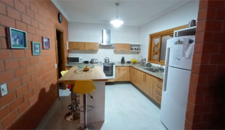 Casa à venda ou para alugar com 3 quartos, sendo 1 suíte,  no condomínio Paysage Noble, Vargem Grande Paulista - SP