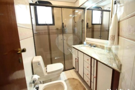 Apartamento à venda com 3 suítes em Vila Regente Feijó, São Paulo, SP