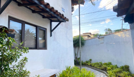 Condomínio à venda com 2 quartos, sendo 1 suíte,  em Geribá, Armação dos Búzios, RJ
