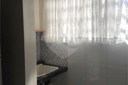 Sobrado à venda com 1 suíte em Jardim Luciana, Itaquaquecetuba, SP