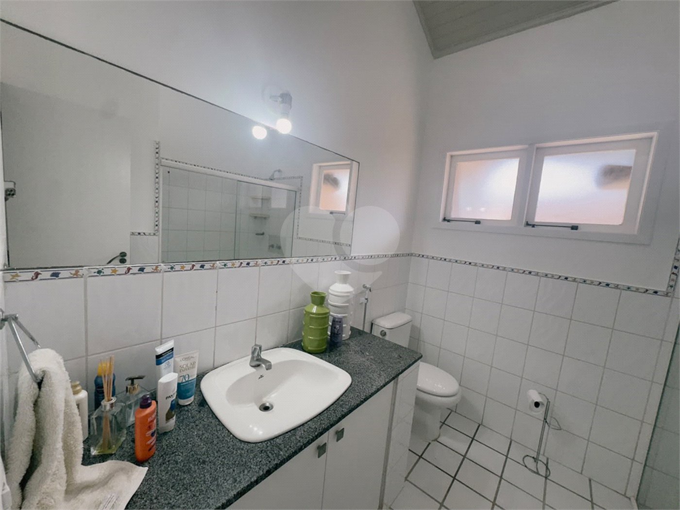 Casa em condomínio à venda com 4 quartos, sendo 3 suítes, em Manguinhos, Armação dos Búzios, RJ