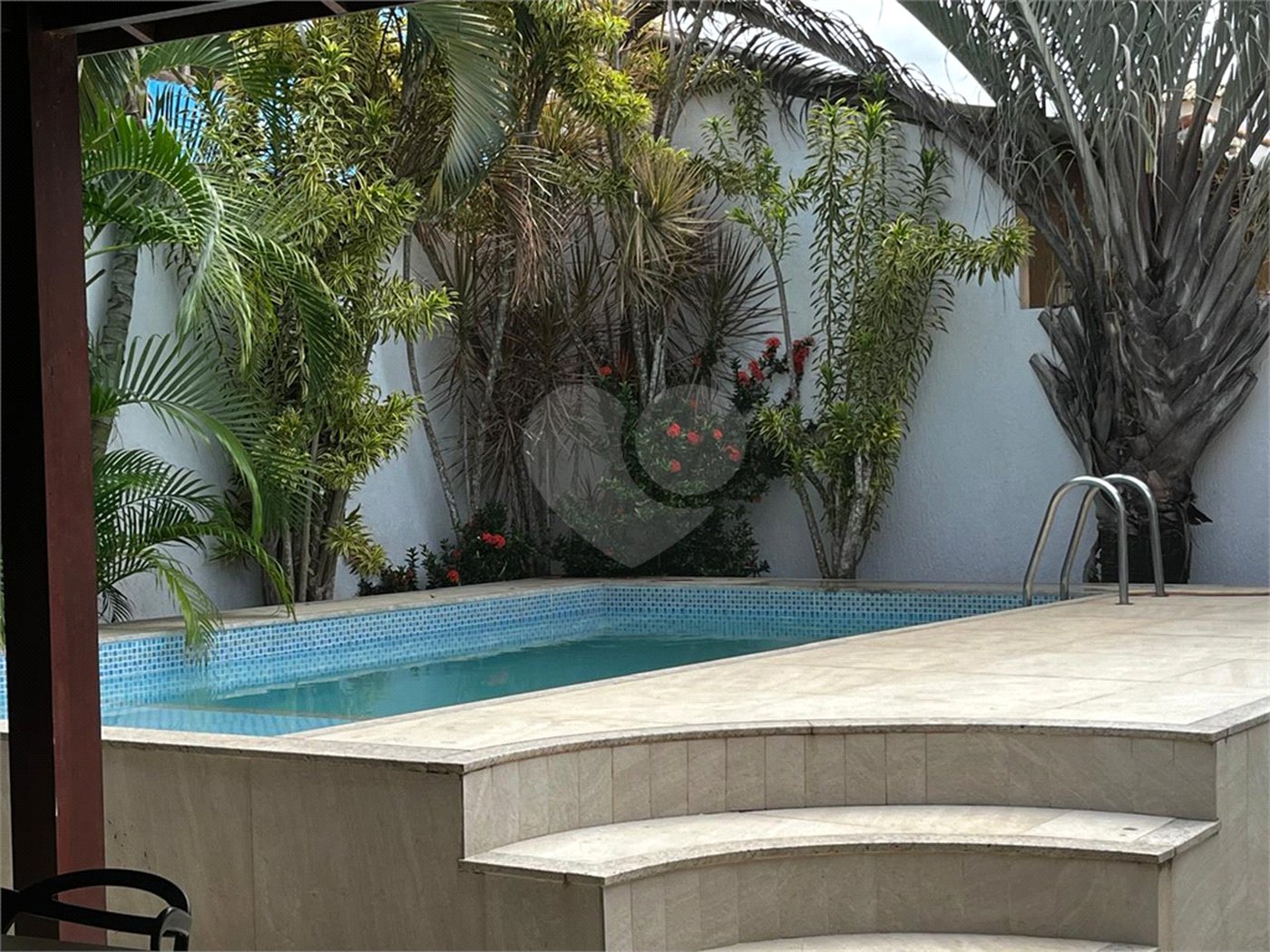 Casa à venda com 4 quartos, sendo 2 suítes, em Peró, Cabo Frio, RJ