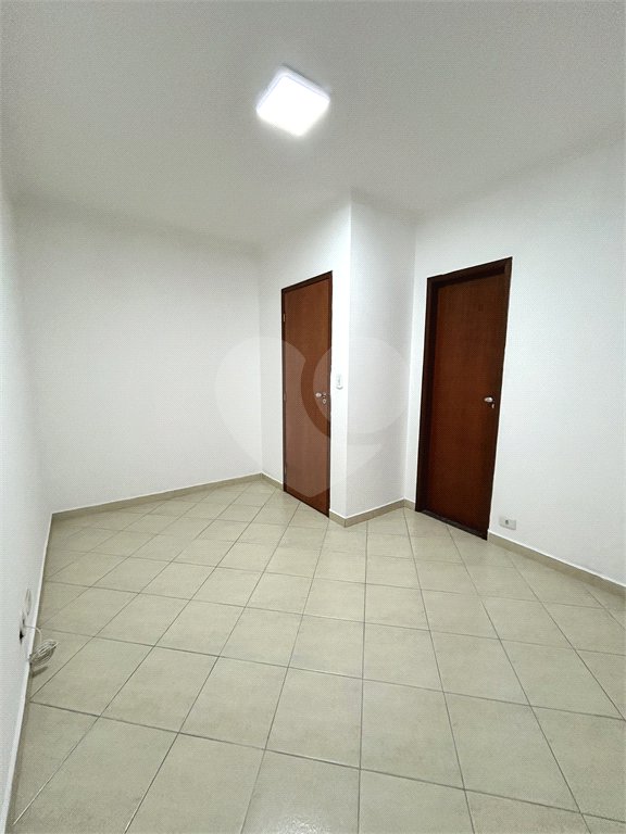 Casa para alugar com 2 quartos, sendo 1 suíte, no condomínio Terra Nostra III, São Paulo - SP