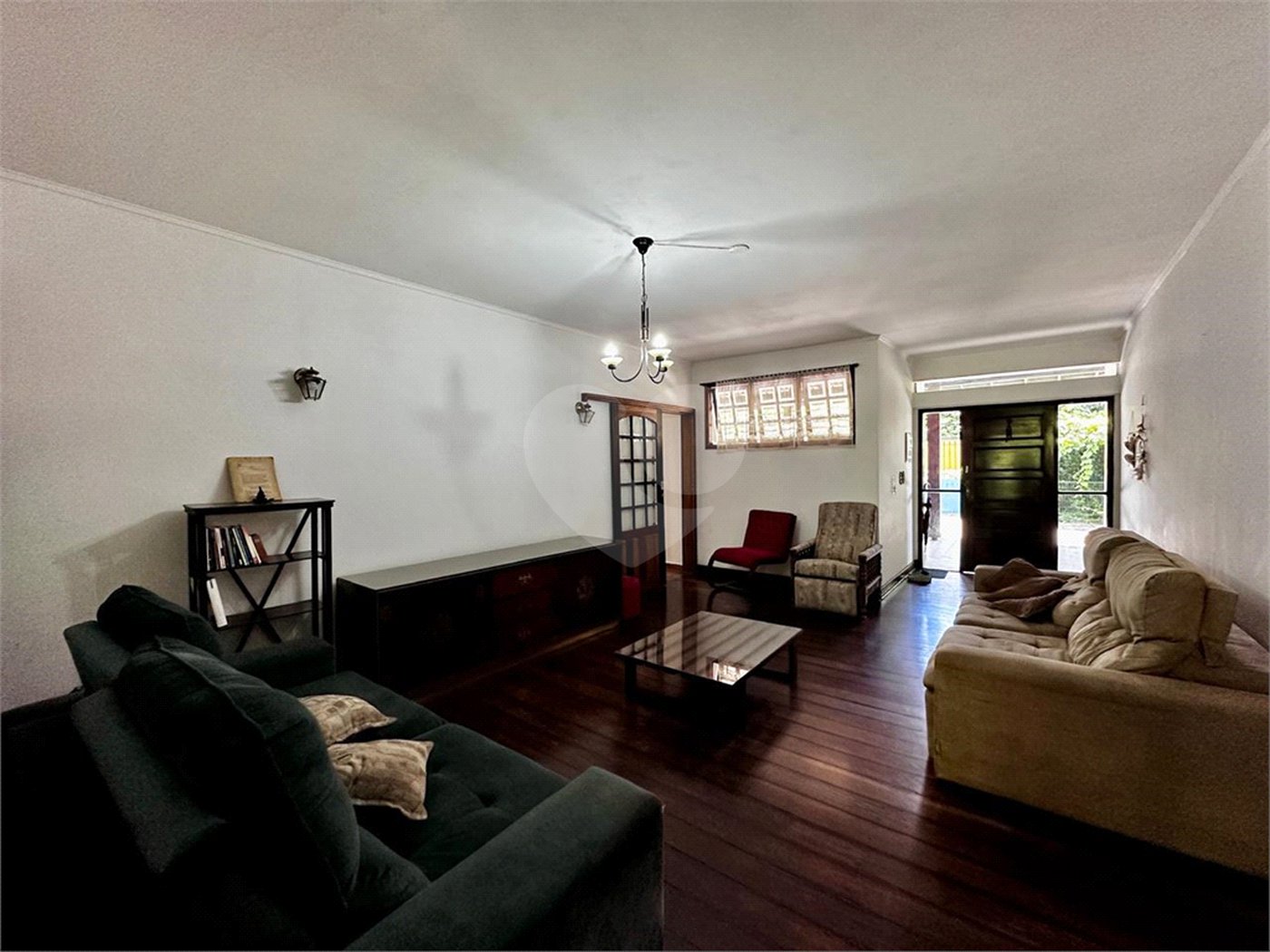 Casa à venda com 4 quartos, sendo 2 suítes,  em Interlagos, São Paulo, SP