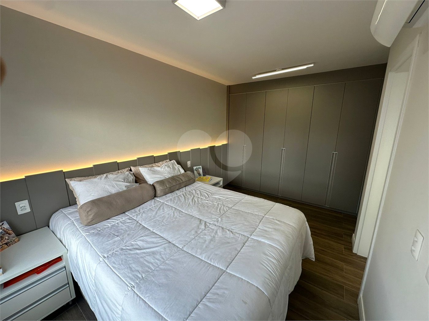 Apartamento à venda com 3 suítes em Vila Romana, São Paulo, SP