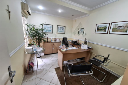Casa à venda com 3 quartos, sendo 1 suíte, em Jardim Vergueiro, Sorocaba, SP