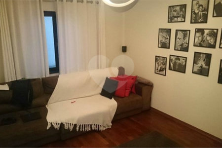 Sobrado à venda com 5 quartos, sendo 2 suítes, em Brooklin Paulista, São Paulo, SP
