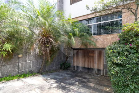 Sobrado à venda com 3 suítes em Vila Carrão, São Paulo, SP