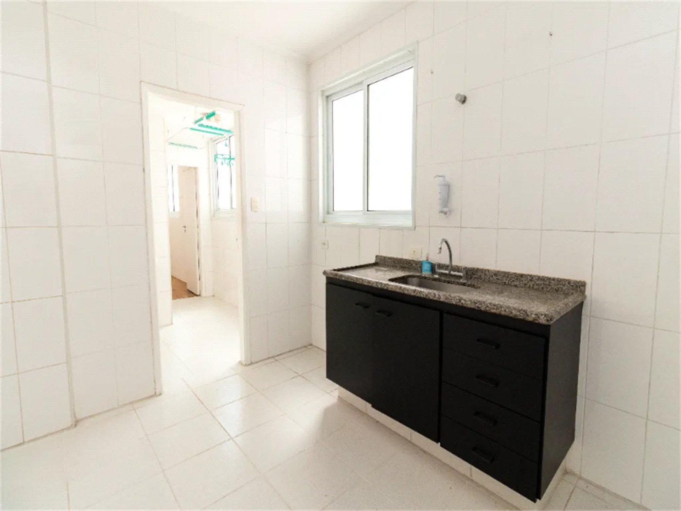 Apartamento à venda com 3 quartos, sendo 1 suíte, em Pinheiros, São Paulo, SP