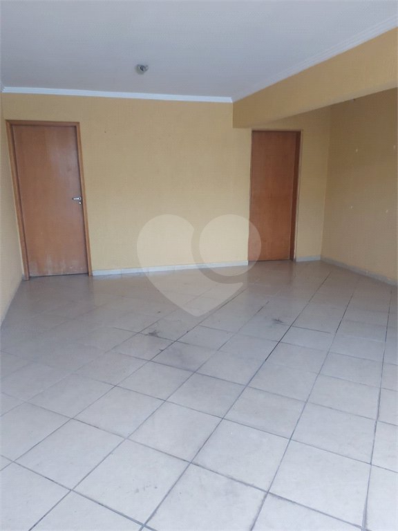 Sobrado à venda com 3 quartos, sendo 1 suíte, em Tremembé, São Paulo, SP