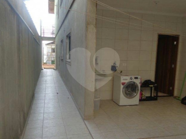 Sobrado à venda com 3 quartos, sendo 1 suíte,  em Parque Continental II, Guarulhos, SP