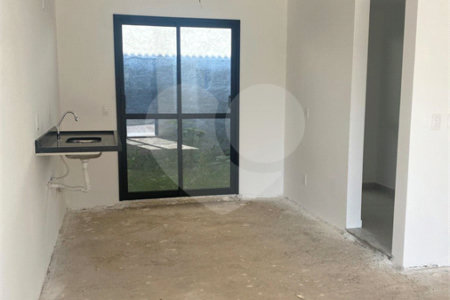 Casa à venda com 2 suítes no condomínio Vila Ilha de Creta, Valinhos - SP