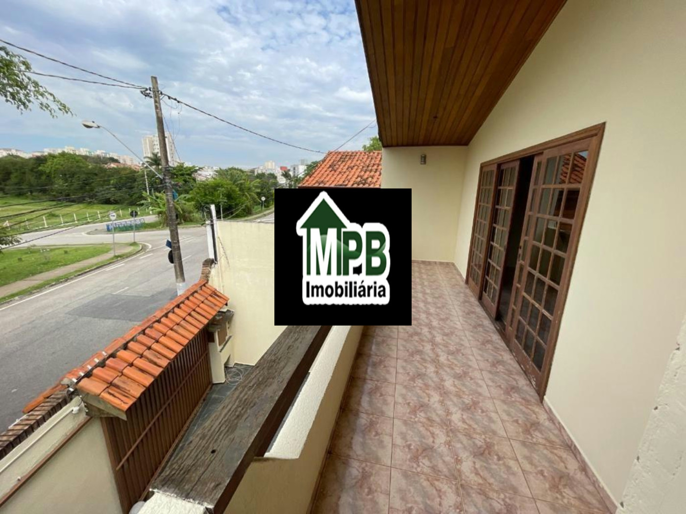 Sobrado à venda com 3 quartos, sendo 1 suíte, em Jardim Refúgio, Sorocaba, SP