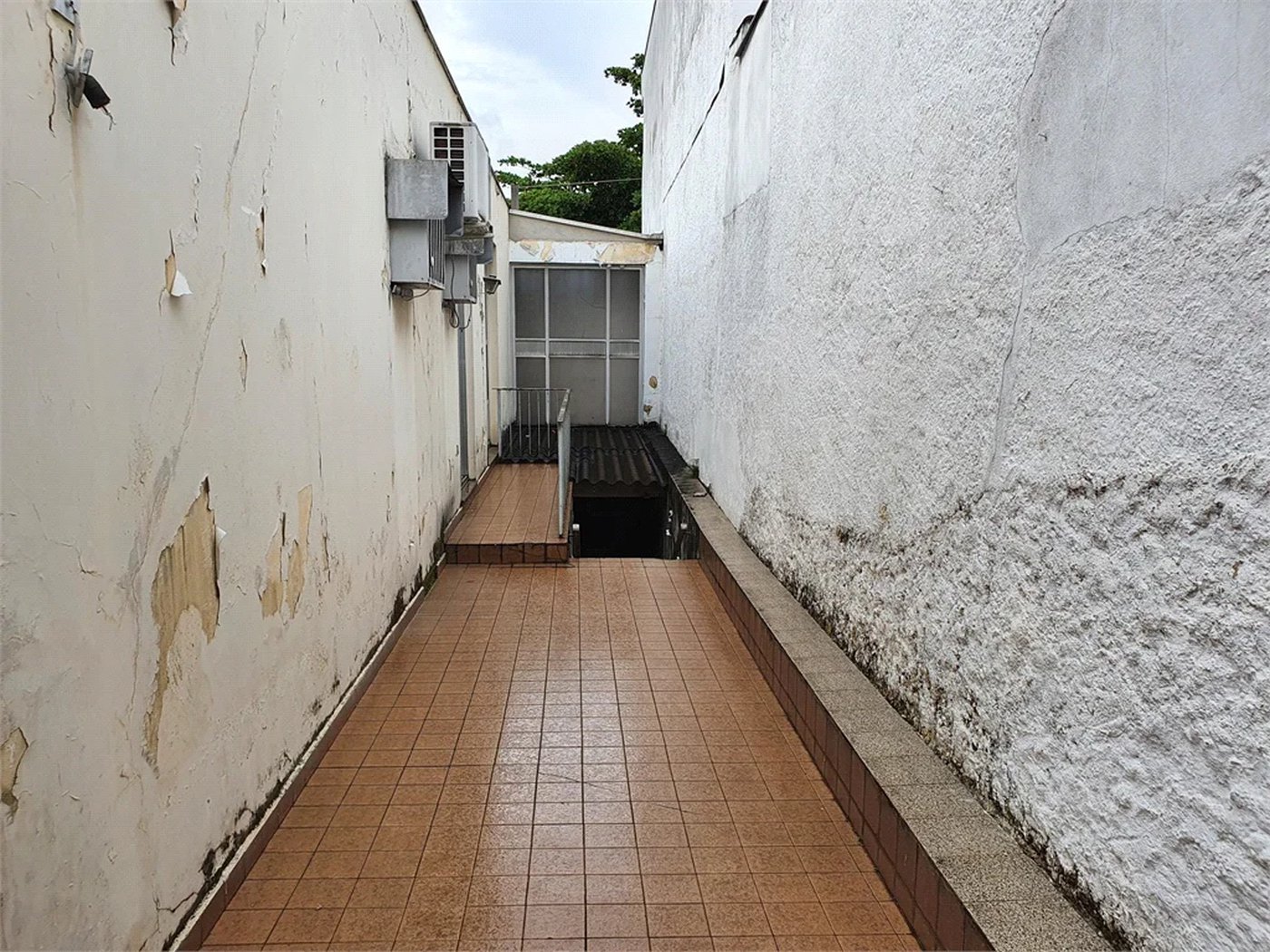 Casa à venda com 5 quartos, sendo 1 suíte, em Vila Romana, São Paulo, SP