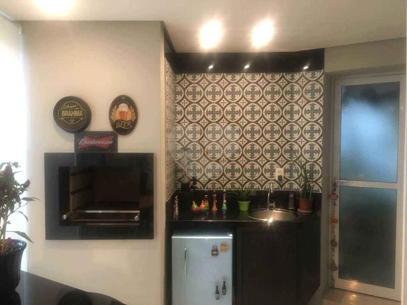 Apartamento à venda com 3 suítes em Vila Bertioga, São Paulo, SP