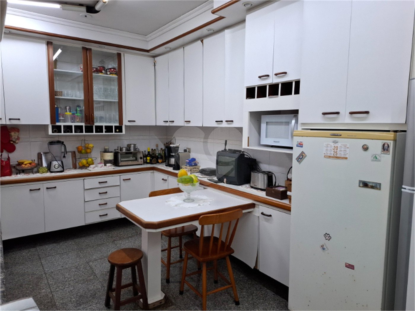 Sobrado à venda com 4 quartos, sendo 2 suítes,  em Jardim Leonor, São Paulo, SP