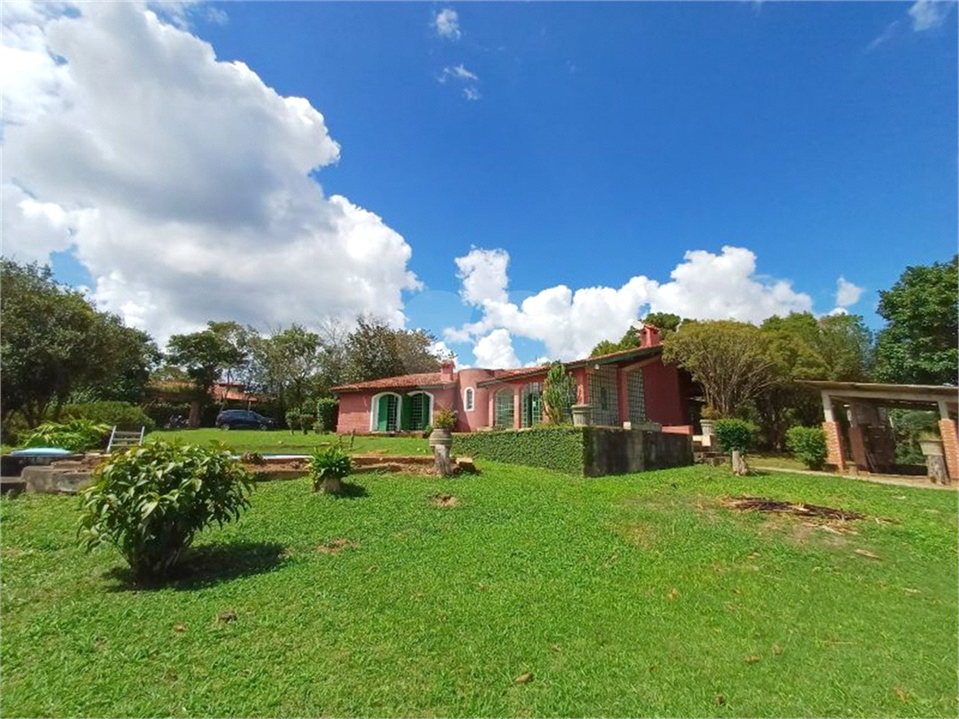 Chácara à venda com 3 quartos, sendo 1 suíte,  em Do Carmo (canguera), São Roque, SP