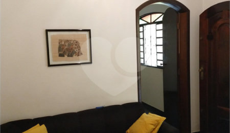 Sobrado à venda com 3 quartos, sendo 1 suíte,  em Conjunto Residencial Vista Verde, São Paulo, SP