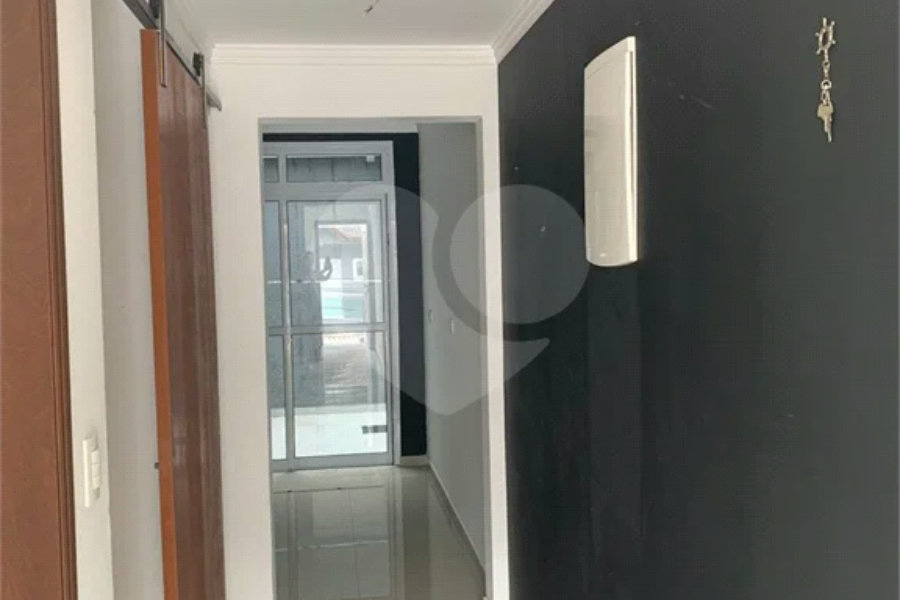 Sobrado à venda com 2 suítes em Horto, São Paulo, SP